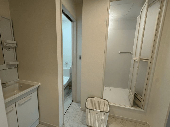 Hasu House – 13